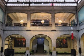 Recorrido histórico por el teatro mexicano en la Casona de Xicoténcatl