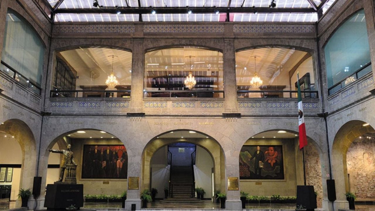 Recorrido histórico por el teatro mexicano en la Casona de Xicoténcatl