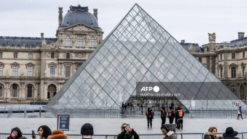 Francia anuncia el equipo para la renovación del Museo del Louvre
