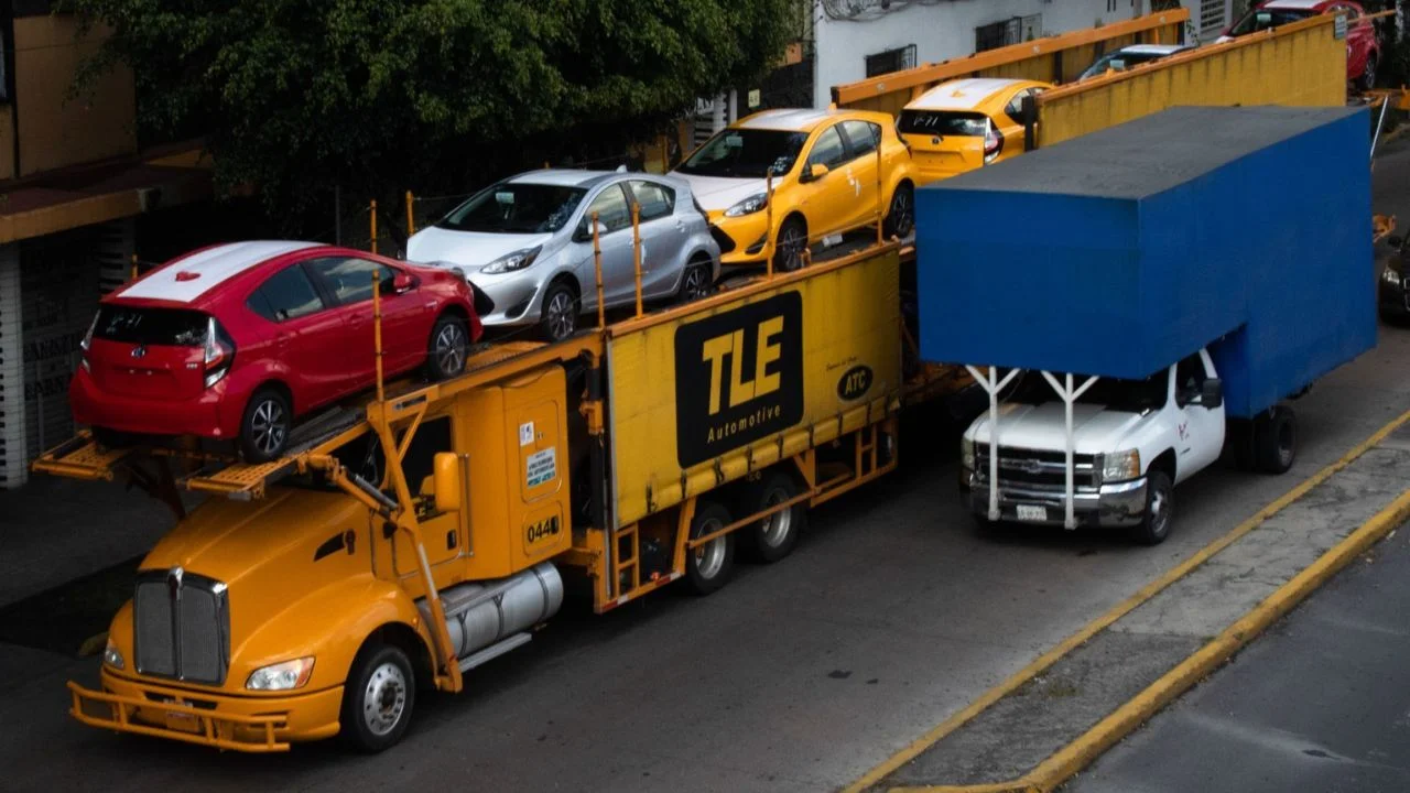Industria automotriz mexicana firma Acuerdo de Quito en Ecuador