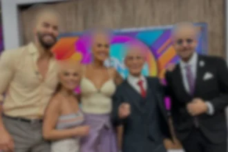 Conductores de Venga La Alegría se rapan en castigo en vivo