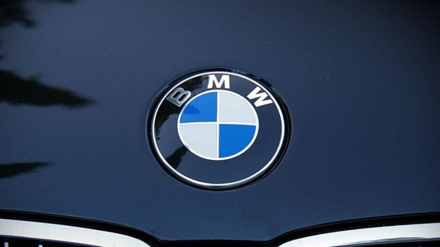 BMW lanza en México el SUV eléctrico iX3 2027 con 805 km de autonomía