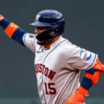Isaac Paredes supera los 500 hits en MLB y entra al selecto grupo mexicano