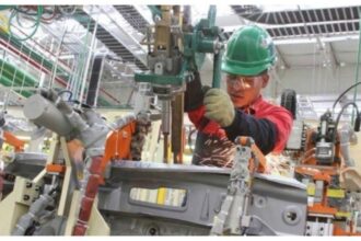 Empleo manufacturero en México suma 39 meses de caídas: Inegi