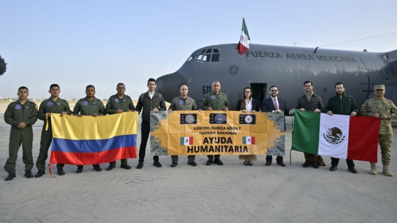 México envía 58.5 toneladas de ayuda humanitaria a Colombia