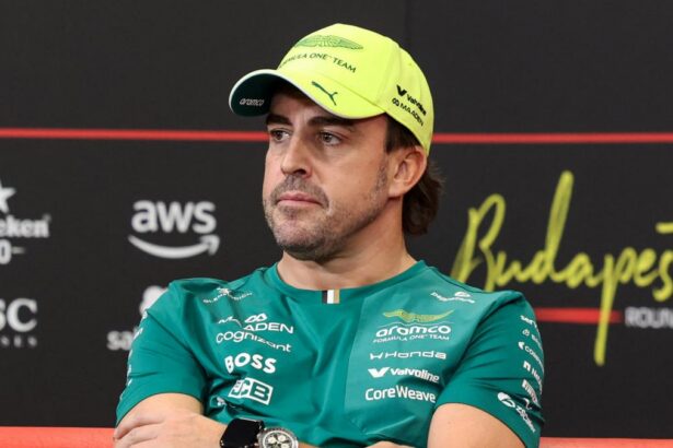 Fernando Alonso renueva con Aston Martin y sigue en F1 hasta 2027