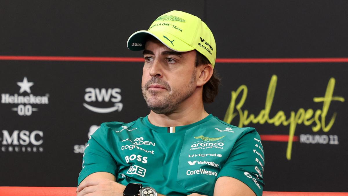 Fernando Alonso renueva con Aston Martin y sigue en F1 hasta 2027