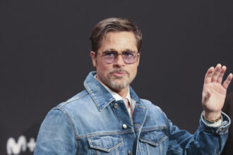 Brad Pitt expresa deseo de colaborar con Penélope Cruz y Bardem