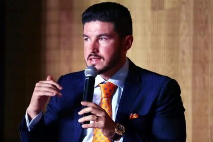Samuel García niega vínculo con despacho familiar investigado por FGR
