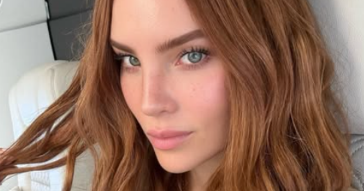 Belinda sorprende con disfraz extraterrestre en Beliween 2026